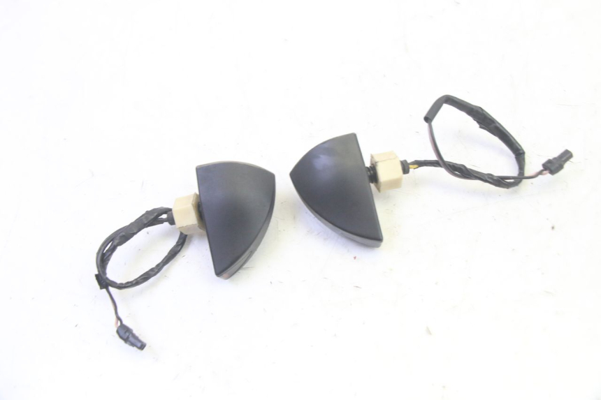 photo de FRECCE POSTERIORE PIAGGIO MP3 RL 250 (2006 - 2010) - Primo piano tecnico