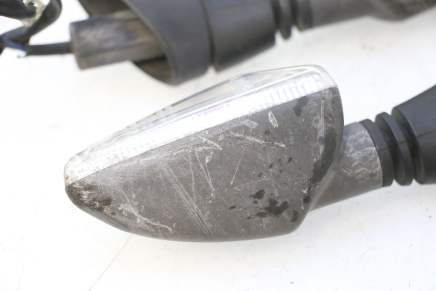 photo de FRECCE POSTERIORE PIAGGIO MP3 500 (2016 - 2018) - Zoom sui componenti