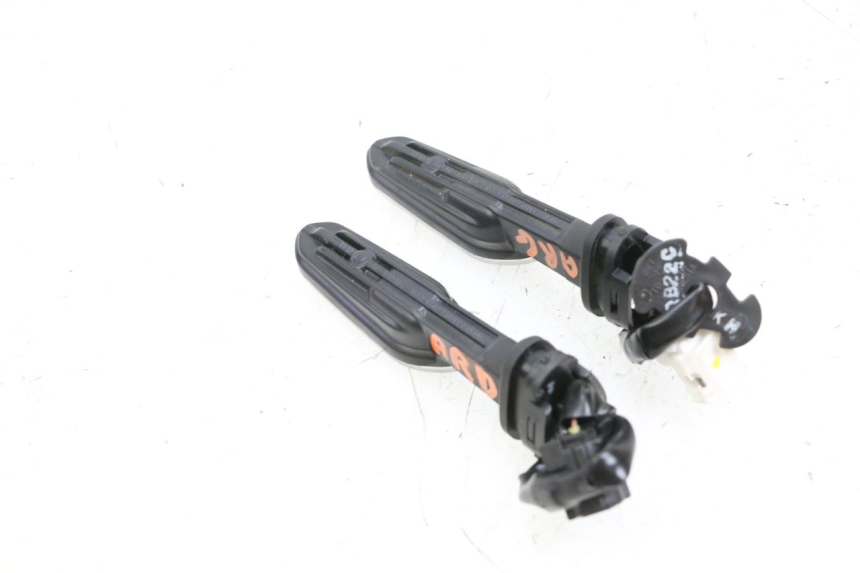 photo de FRECCE POSTERIORE YAMAHA NEO'S CORE 1 (2022 - 2026) - Zoom sullo stato d'uso