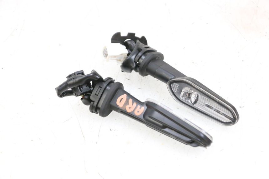 photo de FRECCE POSTERIORE YAMAHA NEO'S CORE 1 (2022 - 2026) - Vista d'insieme del prodotto