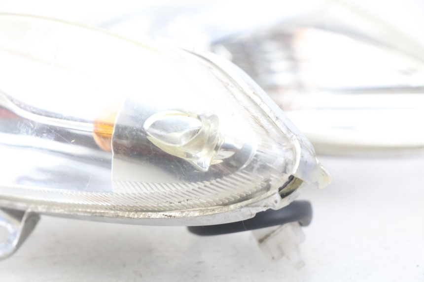 photo de FANALE POSTERIORE DAELIM S4 50 (2010 - 2015) - Dettagli dei punti di fissaggio