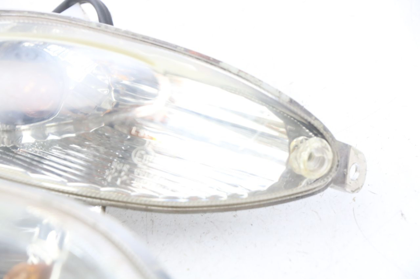 photo de FANALE POSTERIORE DAELIM S4 50 (2010 - 2015) - Marcature e riferimenti originali