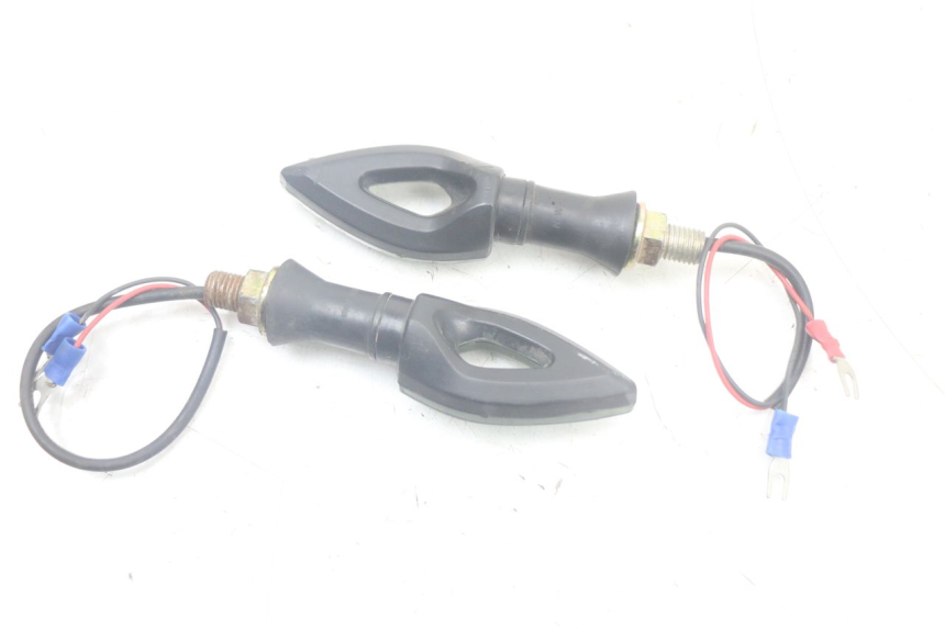 photo de FANALE POSTERIORE DERBI SENDA SM X-TREME 50 (2006 - 2010) - Primo piano tecnico