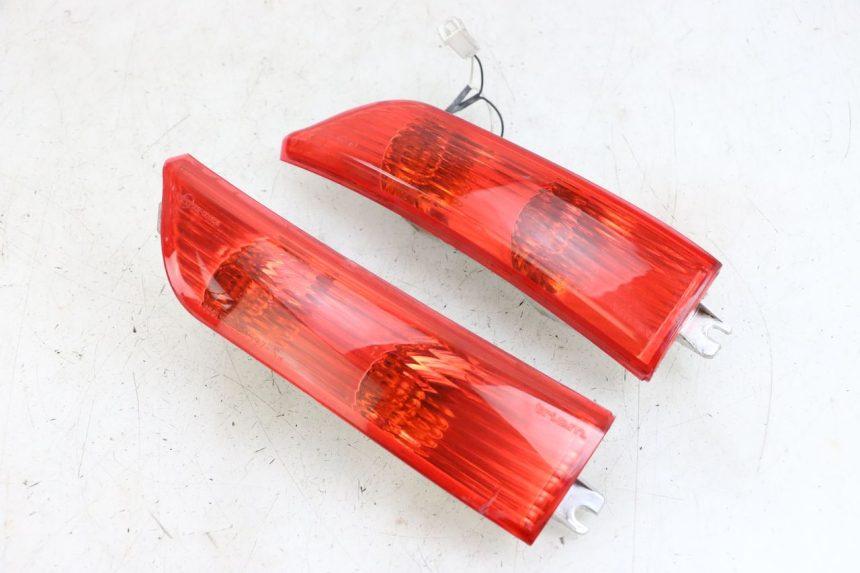 photo de FANALE POSTERIORE PIAGGIO XEVO - X EVO 125 (2007 - 2017) - Vista principale