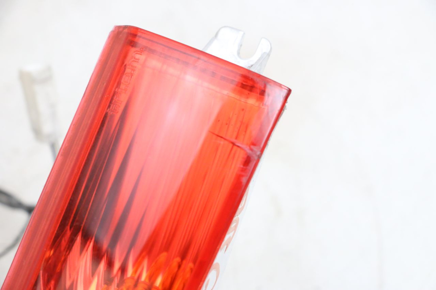 photo de FANALE POSTERIORE PIAGGIO XEVO - X EVO 125 (2007 - 2017) - Dettaglio del componente