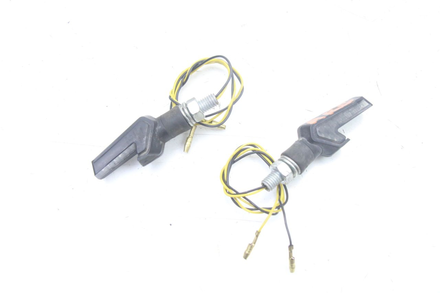 photo de FRECCE POSTERIORE YAMAHA FZS FAZER 600 (2001 - 2003) - Vista principale