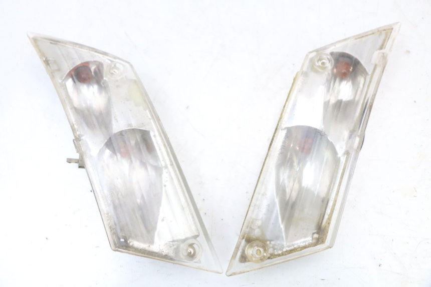 photo de FANALE POSTERIORE PIAGGIO ZIP 2T 50 (2009 - 2019) - Vista principale