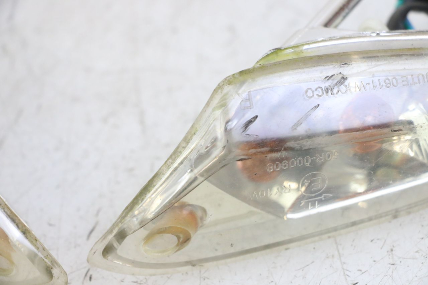 photo de FANALE ANTERIORE KYMCO AGILITY 4T 50 (2018 - 2022) - Marcature e riferimenti originali