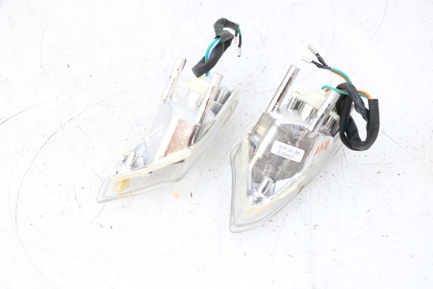 photo de FANALE ANTERIORE KYMCO AGILITY 4T 50 (2018 - 2022) - Stato della superficie e materiale