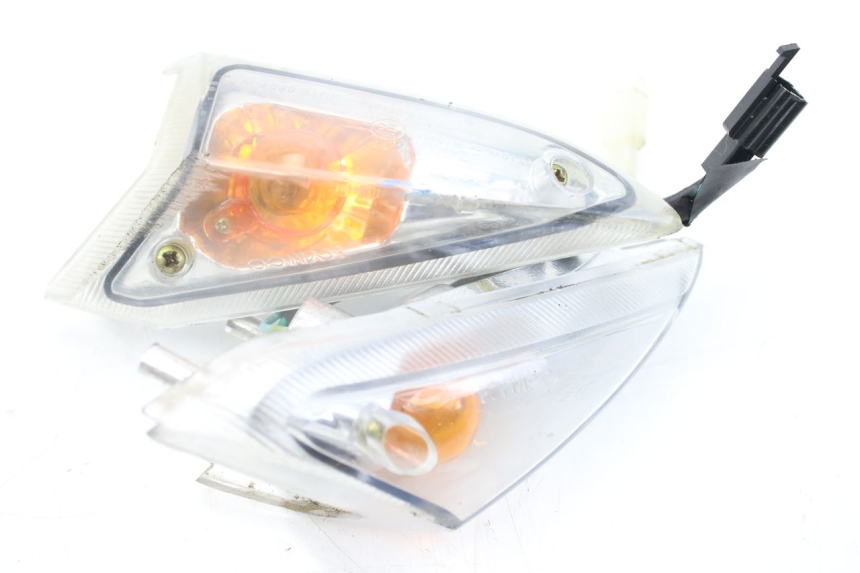 photo de FANALE ANTERIORE KYMCO AGILITY DELIVERY 4T 50 (2018 - 2023) - Dettaglio del componente