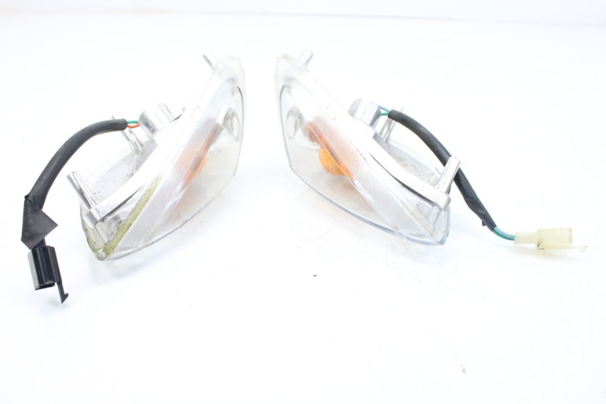 photo de FANALE ANTERIORE KYMCO AGILITY DELIVERY 4T 50 (2018 - 2023) - Zoom sullo stato d'uso