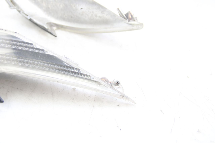 photo de FANALE ANTERIORE APRILIA ATLANTIC 125 (2003 - 2009) - Primo piano tecnico