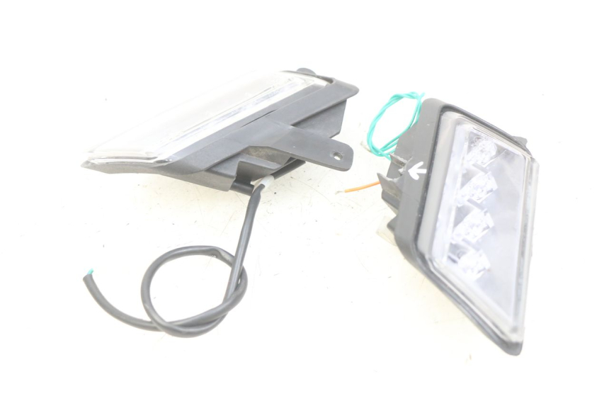 photo de CLIGNOTANTE ANTERIORE ORCAL CAVARO 4T 50 (2019 - 2023) - Dettagli dei punti di fissaggio