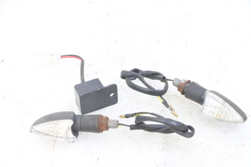 photo de FRECCE ANTERIORE HONDA CBF 500 (2004 - 2007) - Altra vista dell'articolo