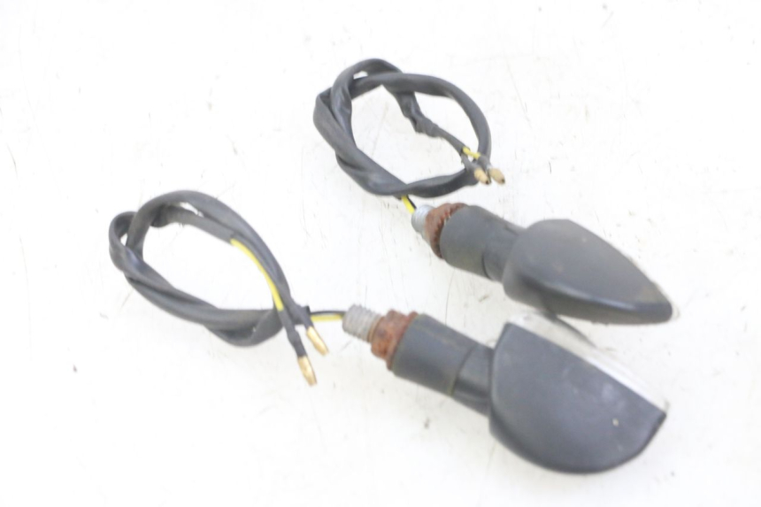 photo de FRECCE ANTERIORE HONDA CBF 500 (2004 - 2007) - Dettagli dei punti di fissaggio