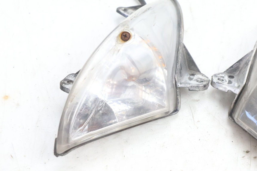photo de FANALE ANTERIORE PEUGEOT CITYSTAR 125 (2011 - 2017) - Zoom sullo stato d'uso
