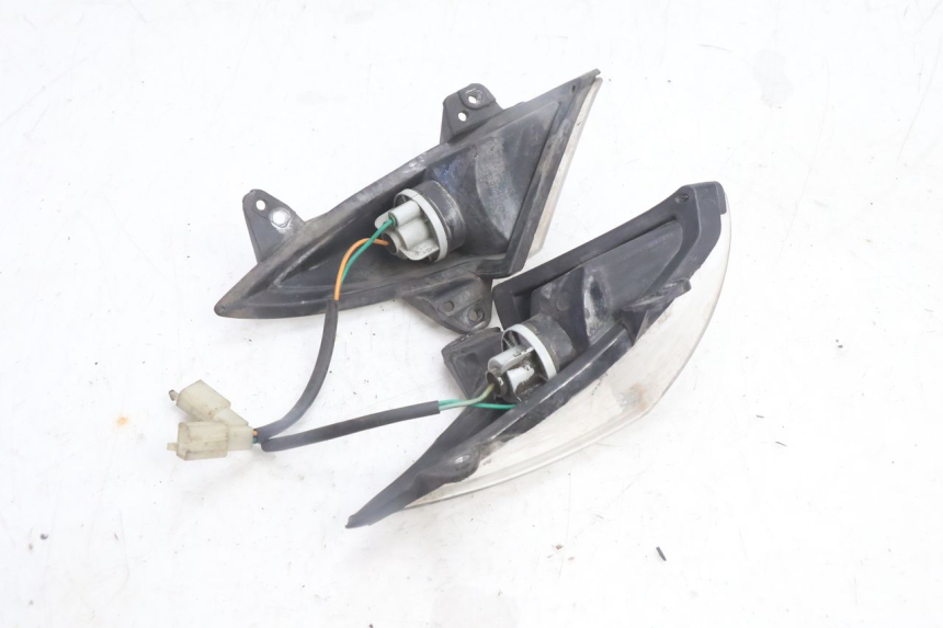photo de FANALE ANTERIORE PEUGEOT CITYSTAR 125 (2011 - 2017) - Primo piano tecnico