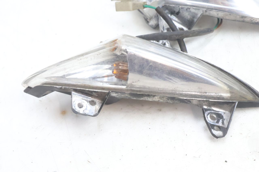 photo de FANALE ANTERIORE PEUGEOT CITYSTAR 125 (2011 - 2017) - Stato della superficie e materiale