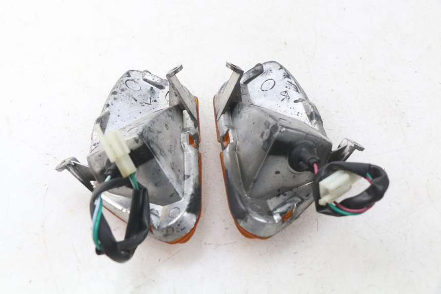 photo de FANALE ANTERIORE JMSTAR CJ12M 125 (2005 - 2007) - Zoom sullo stato d'uso