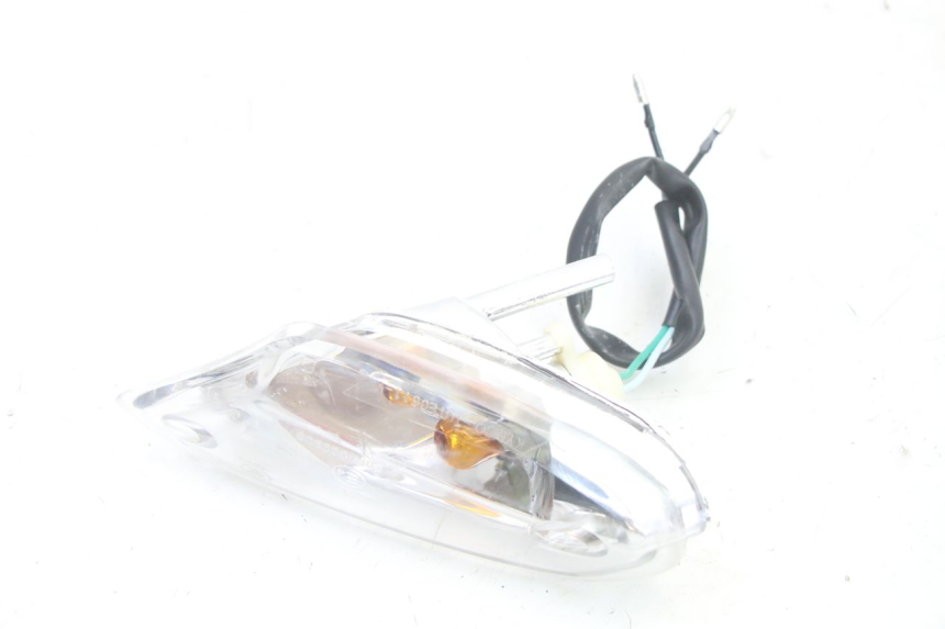 photo de CLIGNOTANTE ANTERIORE DESTRA KYMCO AGILITY 4T 50 (2005 - 2018) - Zoom sullo stato d'uso