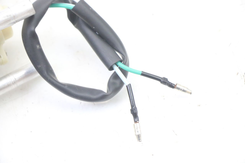 photo de CLIGNOTANTE ANTERIORE DESTRA KYMCO AGILITY 4T 50 (2005 - 2018) - Vista d'insieme del prodotto