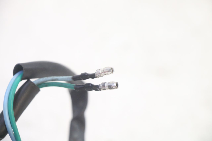 photo de CLIGNOTANTE ANTERIORE DESTRA KYMCO AGILITY 4T 50 (2018 - 2022) - Stato della superficie e materiale