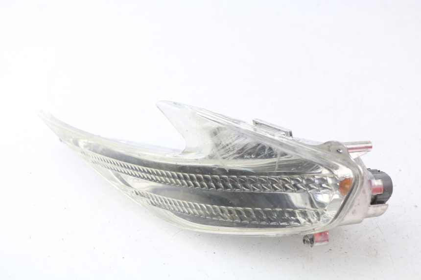 photo de FANALE ANTERIORE DESTRO APRILIA ATLANTIC 125 (2003 - 2009) - Primo piano tecnico