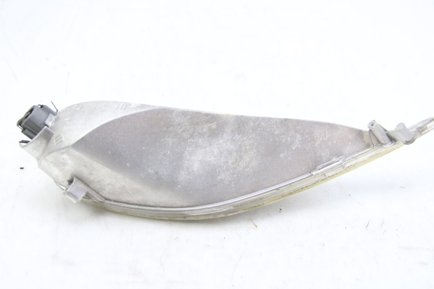 photo de CLIGNOTANTE ANTERIORE DESTRA APRILIA ATLANTIC 500 (2002 - 2003) - Primo piano tecnico