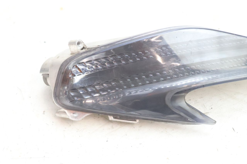 photo de FRECCE DESTRA ANTERIORE APRILIA ATLANTIC S 125 (2010 - 2013) - Dettaglio del componente