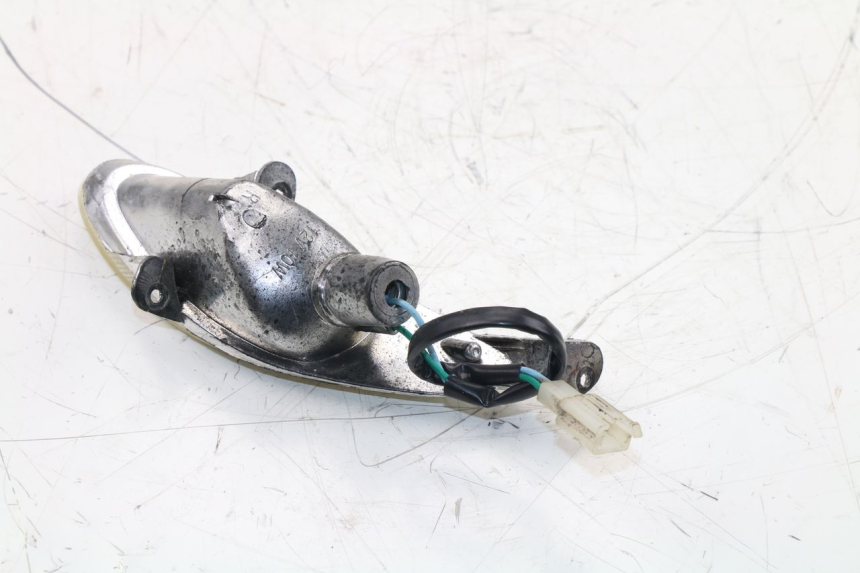 photo de FANALE ANTERIORE DESTRO BAOTIAN BT 49 QT-9 50 (2006 - 2010) - Zoom sullo stato d'uso