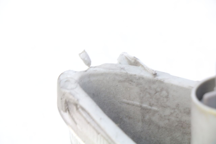 photo de FANALE ANTERIORE DESTRO SUZUKI BURGMAN 125 (2007 - 2014) - Primo piano tecnico