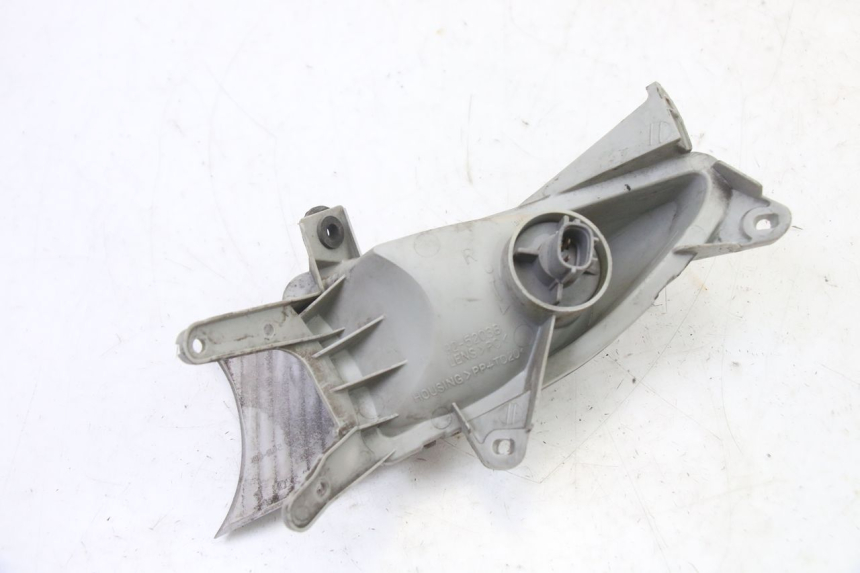 photo de FANALE ANTERIORE DESTRO SUZUKI BURGMAN 125 (2007 - 2014) - Primo piano tecnico