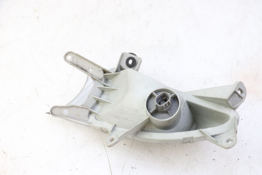 photo de FANALE ANTERIORE DESTRO SUZUKI BURGMAN 125 (2007 - 2014) - Altra angolazione