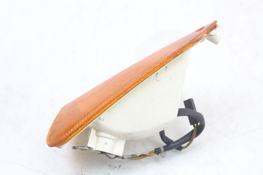 photo de FRECCE DESTRA ANTERIORE BMW C1 125 (2000 - 2003) - Primo piano tecnico