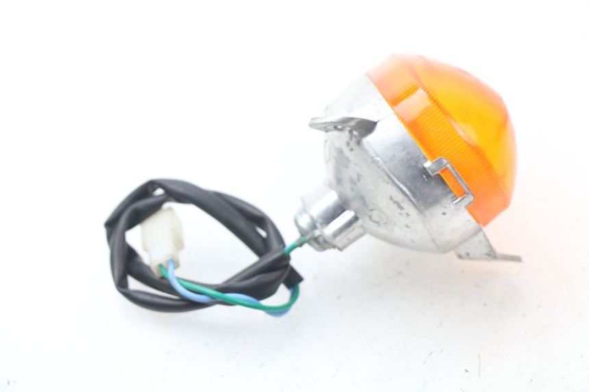 photo de FANALE ANTERIORE DESTRO ERIDER CARGO 1 (2009 - 2018) - Primo piano tecnico