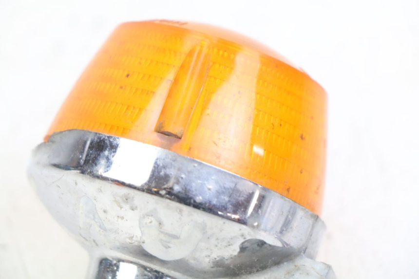 photo de CLIGNOTANTE ANTERIORE DESTRA HONDA CM 125 (1983 - 2003) - Zoom sullo stato d'uso