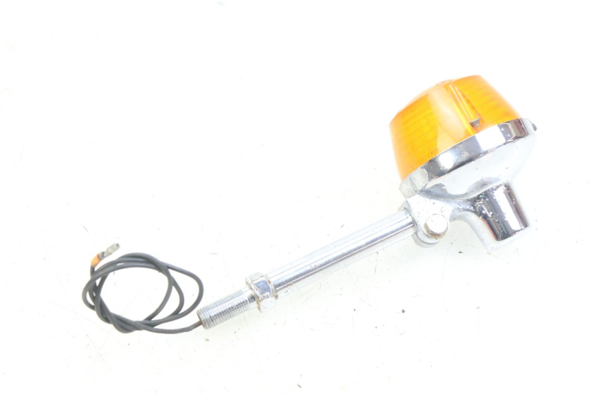 photo de CLIGNOTANTE ANTERIORE DESTRA HONDA CM 125 (1983 - 2003) - Stato della superficie e materiale