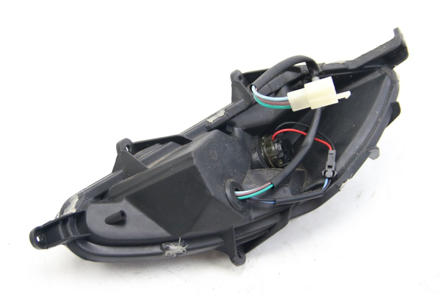 photo de FANALE ANTERIORE DESTRO JM MOTORS EVOLIS 4T 50 (2018 - 2022) - Primo piano tecnico