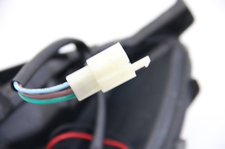 photo de FANALE ANTERIORE DESTRO JM MOTORS EVOLIS 4T 50 (2018 - 2022) - Vista d'insieme del prodotto