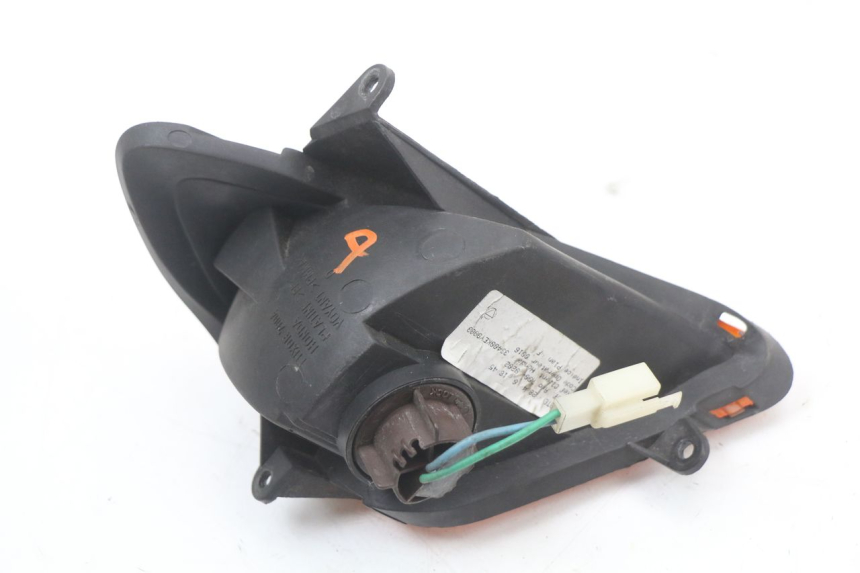 photo de FRECCE DESTRA ANTERIORE HONDA FES PANTHEON 2T 125 (1998 - 2002) - Altra angolazione