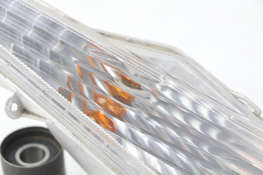 photo de CLIGNOTANTE ANTERIORE DESTRA HONDA FES PANTHEON 125 (2003 - 2007) - Zoom sullo stato d'uso