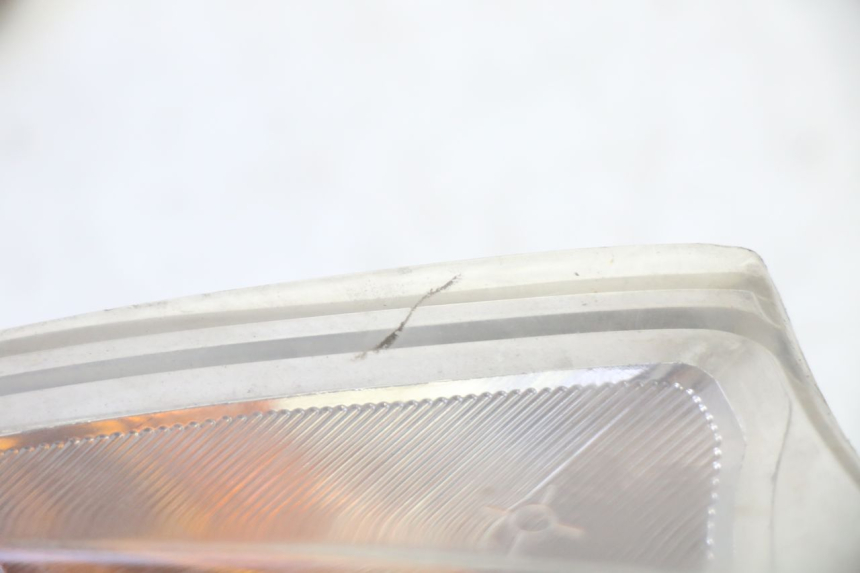 photo de FANALE ANTERIORE DESTRO KYMCO GRAND DINK 125 (2002 - 2007) - Zoom sullo stato d'uso