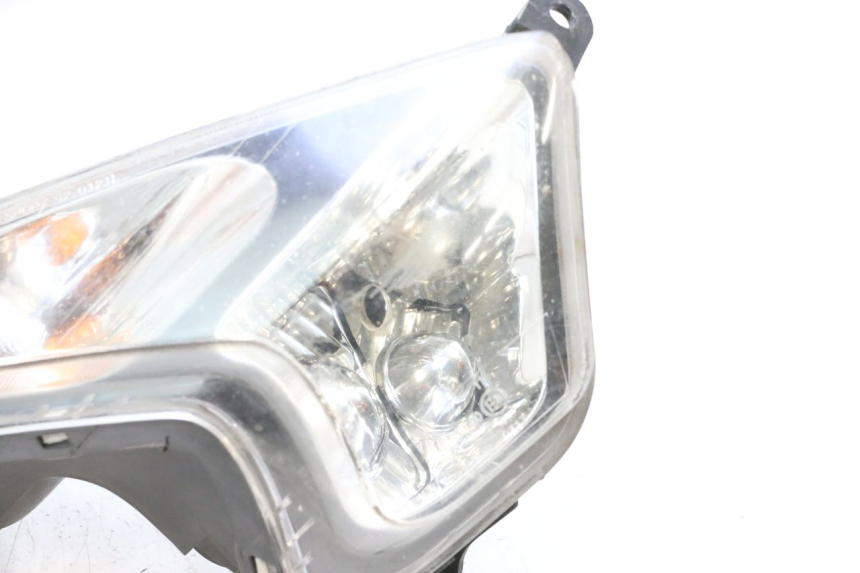 photo de FANALE ANTERIORE DESTRO SYM GTS EVO 125 (2009 - 2013) - Zoom sullo stato d'uso