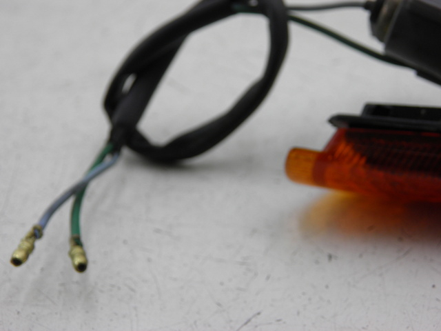 photo de FANALE ANTERIORE DESTRO HONDA NH VISION 50 (1985 - 1994) - Zoom sullo stato d'uso