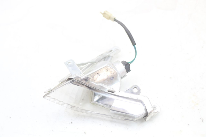 photo de FRECCE DESTRA ANTERIORE KYMCO X-TOWN XTOWN 125 (2016 - 2021) - Primo piano tecnico