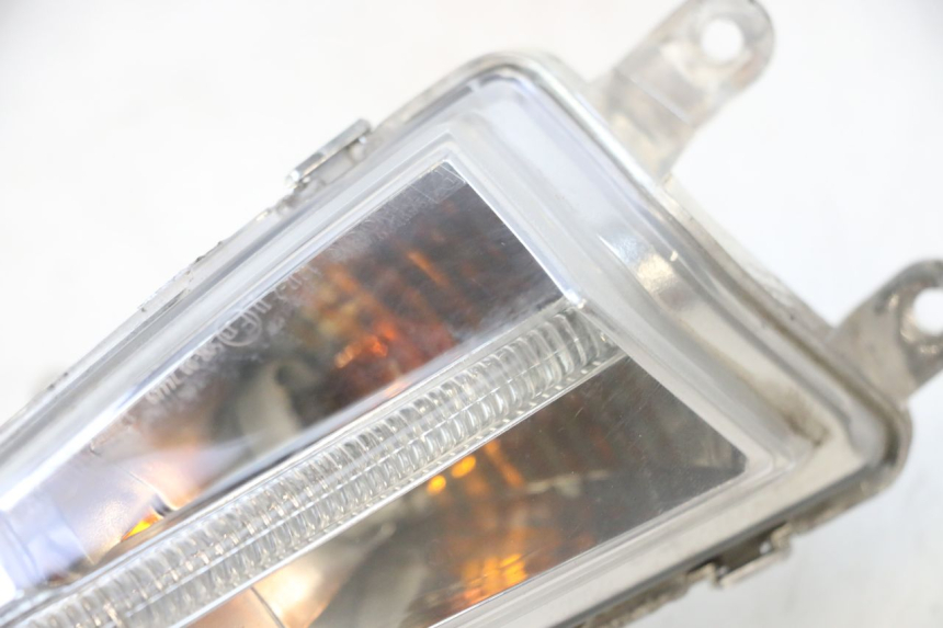 photo de FRECCE DESTRA ANTERIORE PIAGGIO LIBERTY IGET 4T 50 (2015 - 2020) - Zoom sullo stato d'uso