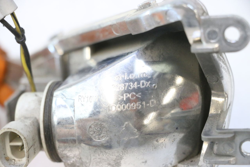 photo de FRECCE DESTRA ANTERIORE PIAGGIO LIBERTY IGET 4T 50 (2015 - 2020) - Altra angolazione