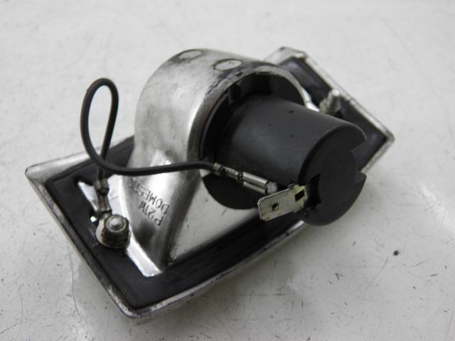 photo de FANALE ANTERIORE DESTRO LML DLX 2T 125 (2008) - Primo piano tecnico