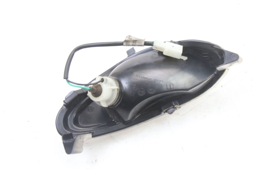 photo de FANALE ANTERIORE DESTRO MBK OVETTO ONE 2T 50 (2013 - 2017) - Primo piano tecnico