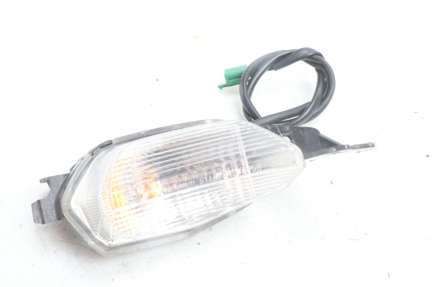 photo de FRECCE DESTRA ANTERIORE YAMAHA N-MAX NMAX 125 (2021 - 2024) - Dettaglio del componente